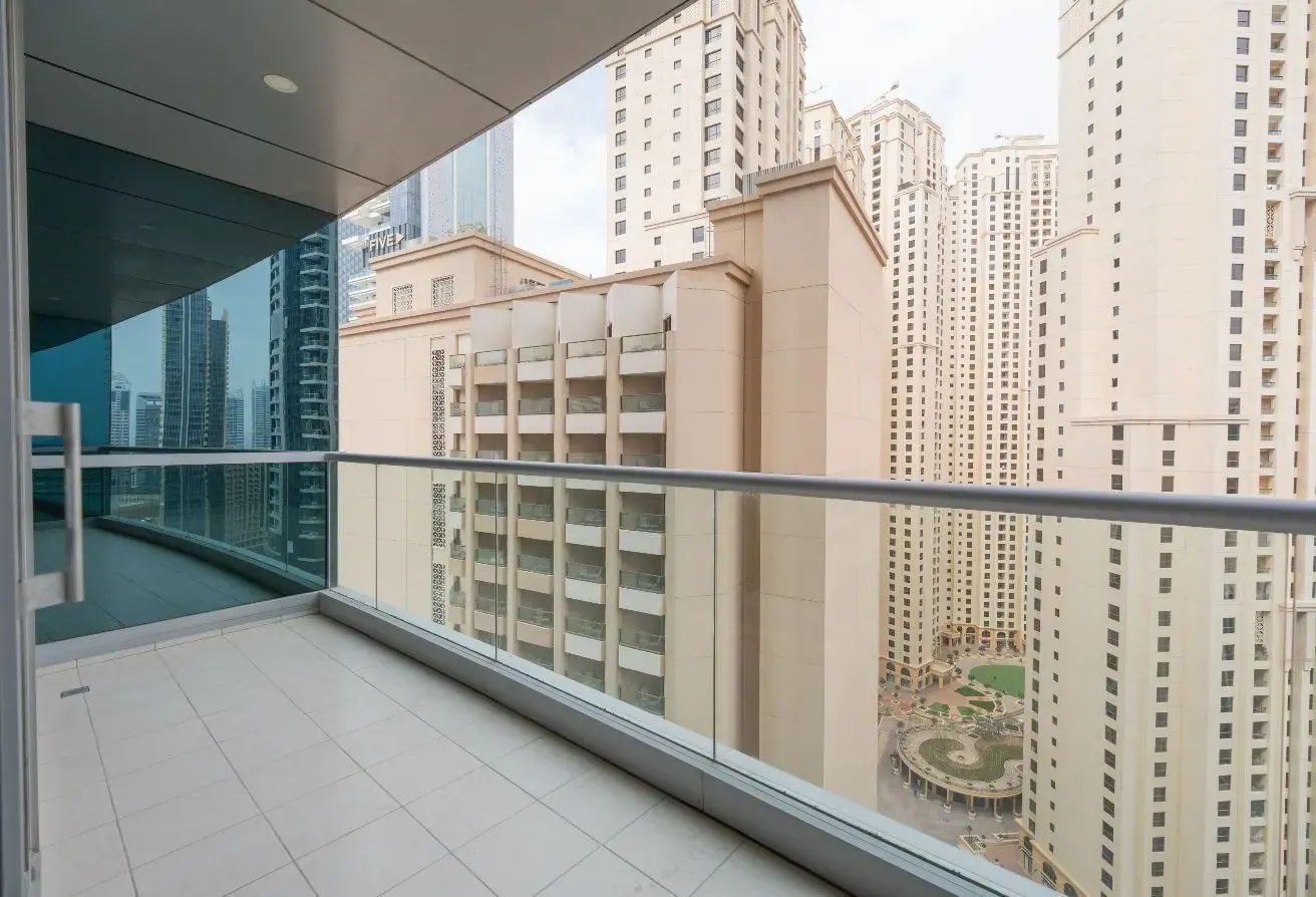 Spacious 3 Bed Room With  Maid Room | Sea View
