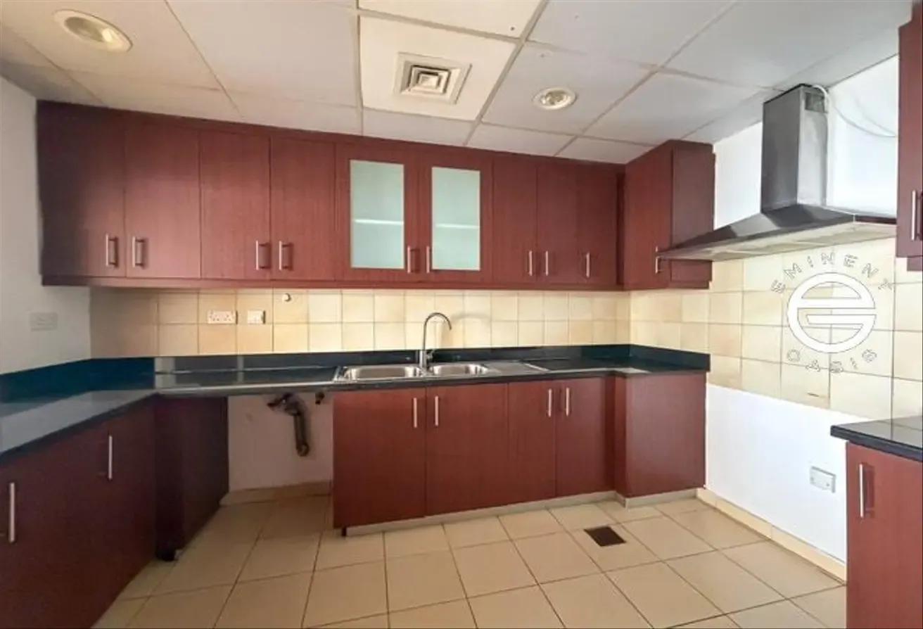 Dubai Eye | Negotiable | Vacant |  Multiple Chq