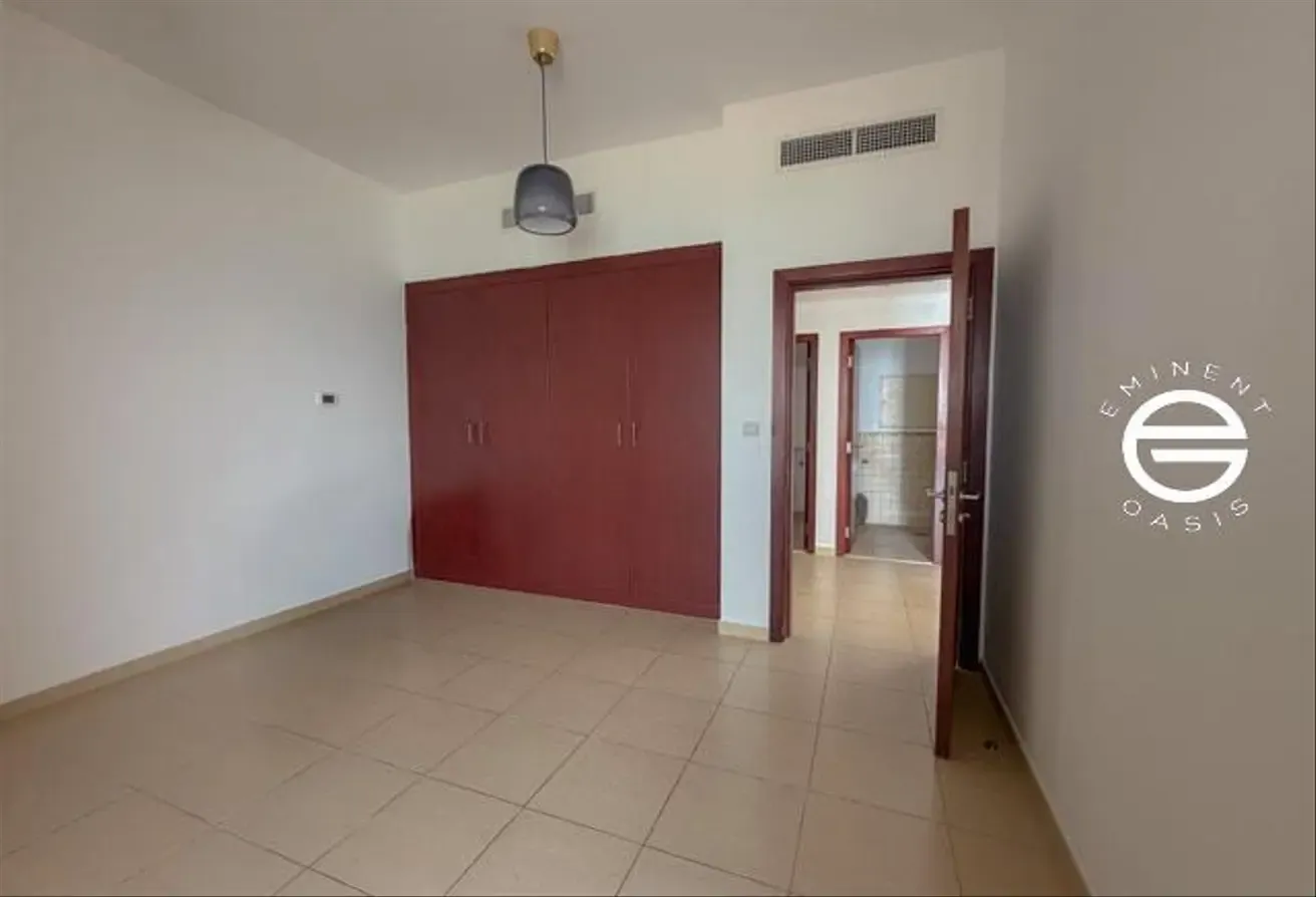 Dubai Eye | Negotiable | Vacant |  Multiple Chq