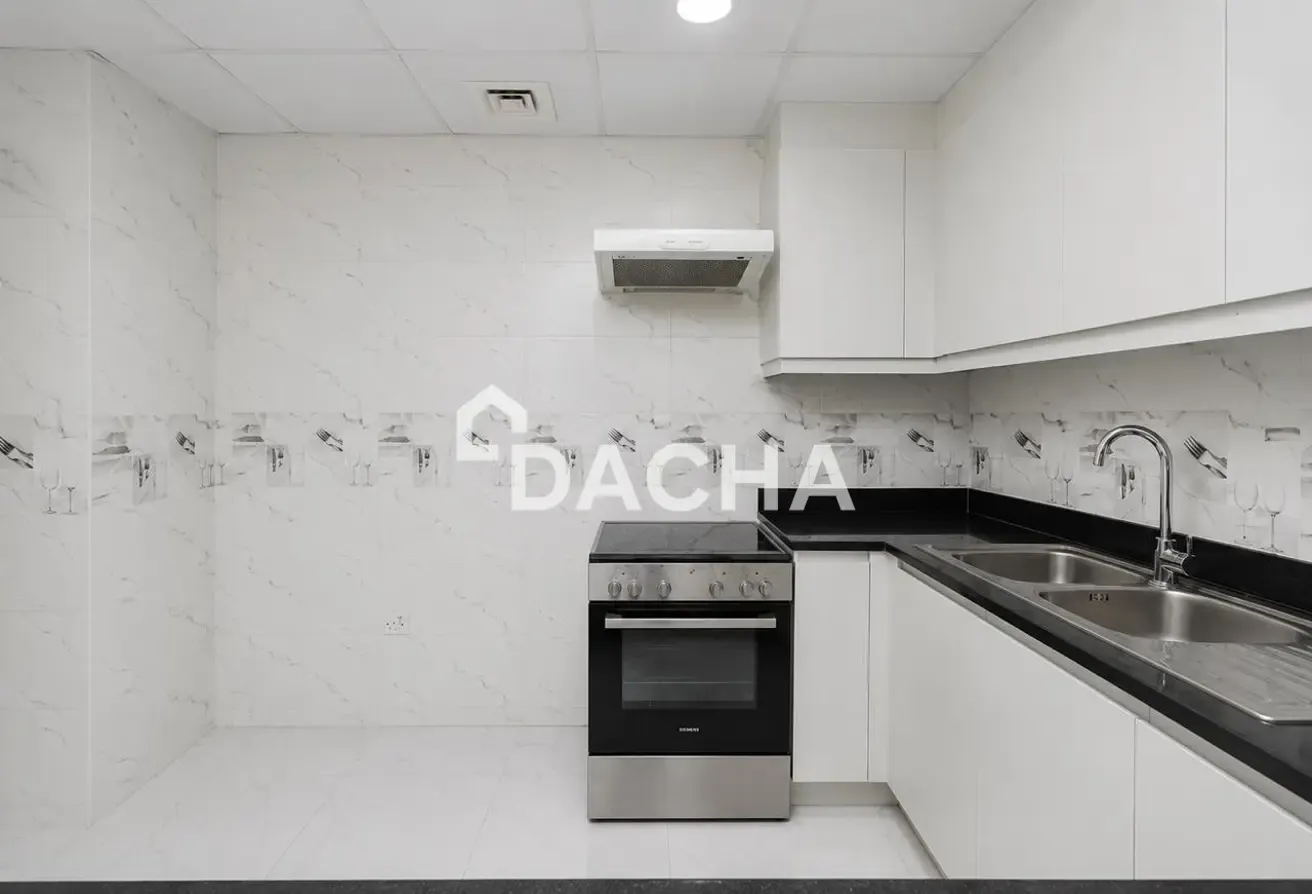 Up to 3-4chqs | Bright | Upgraded | 3BR+Maids