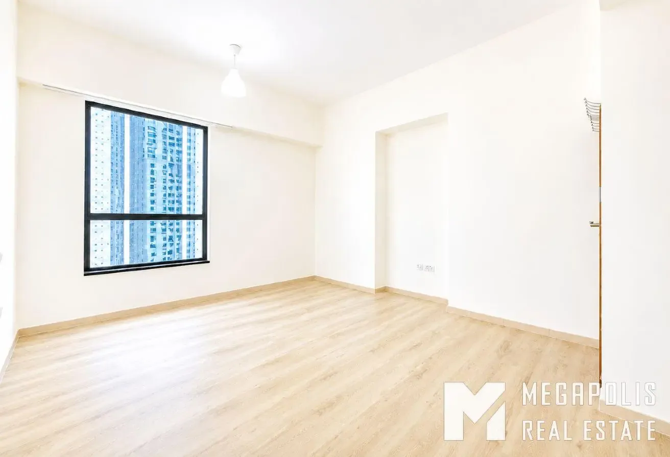 Full Sea View | Fully Upgraded | Available Now