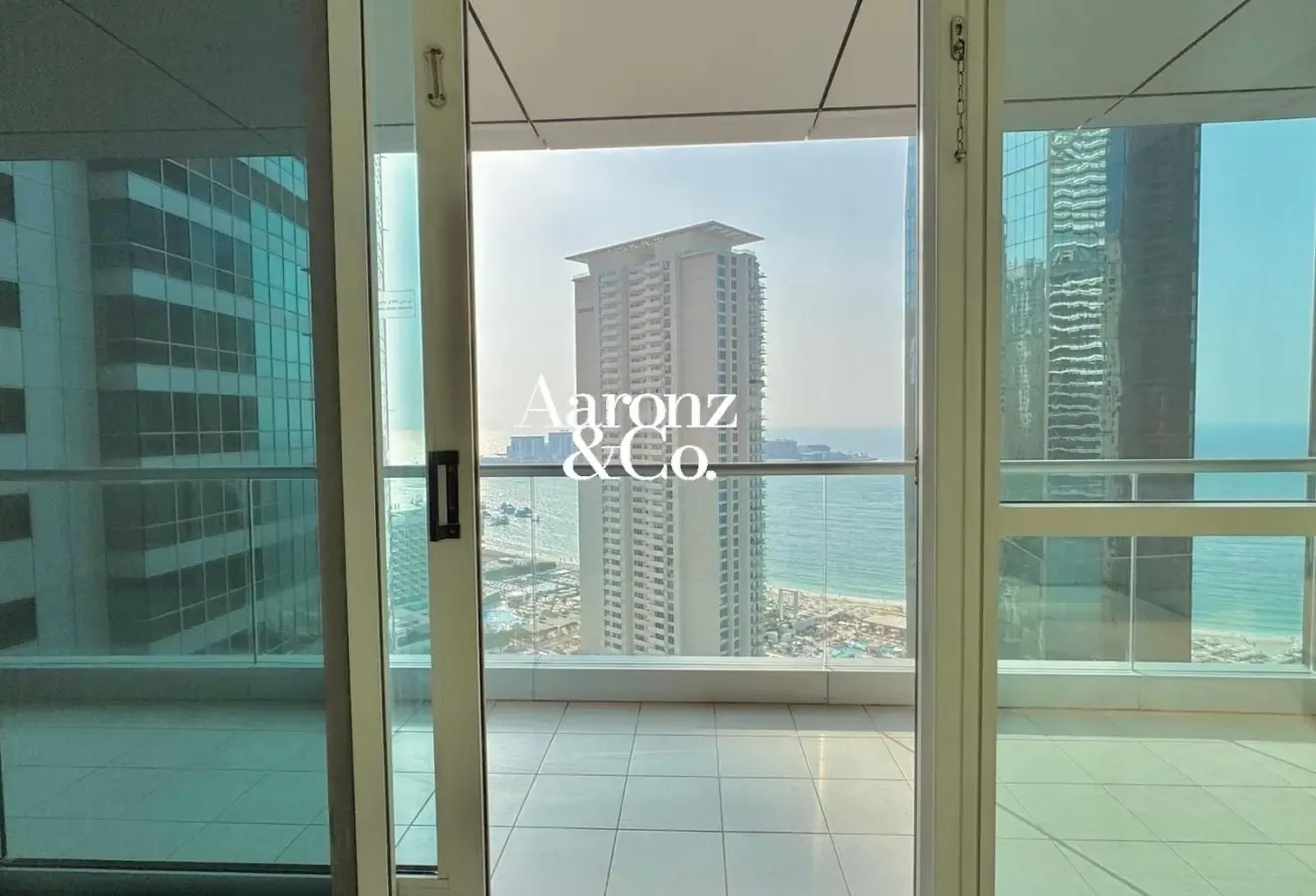 Vacant | Mid Floor | Sea View | 3 Plus Maid