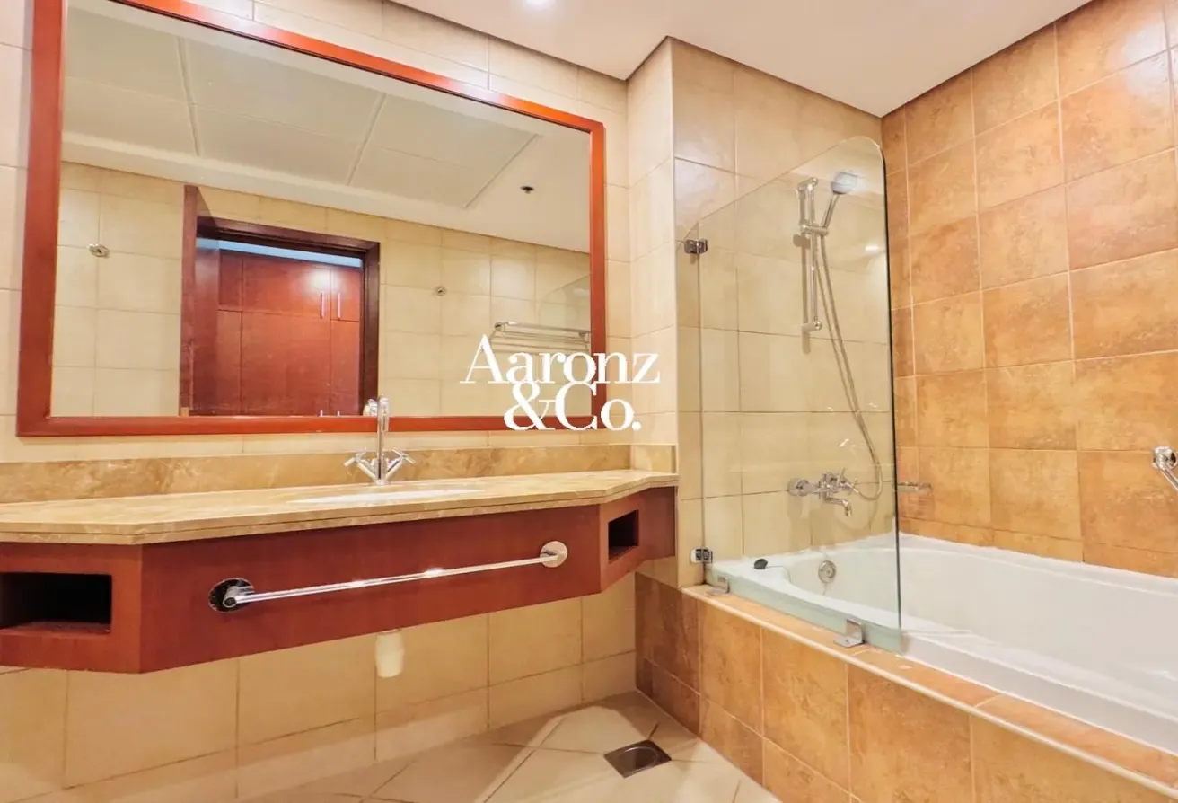 Vacant | Mid Floor | Sea View | 3 Plus Maid
