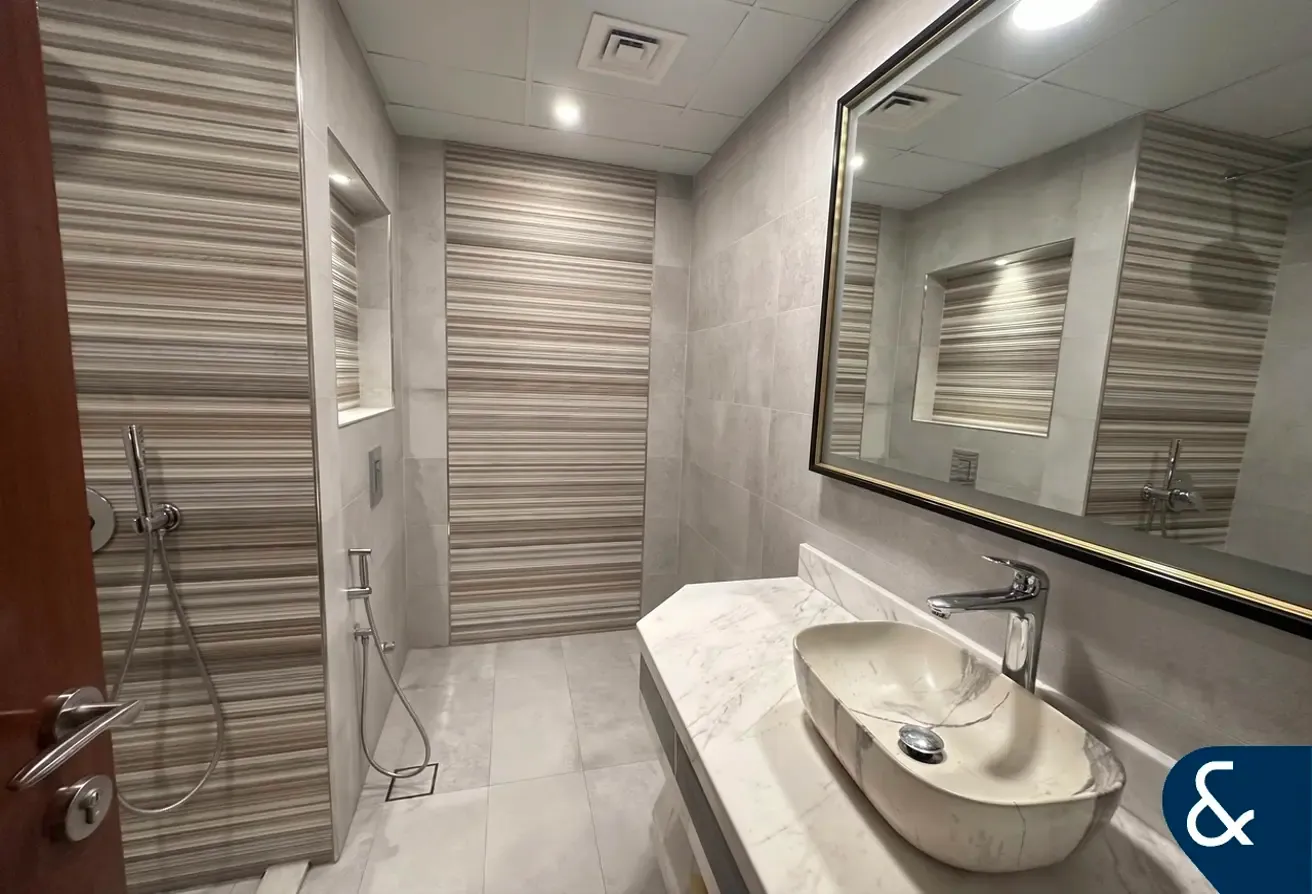 Fully upgraded | Unfurnished | Large Layout