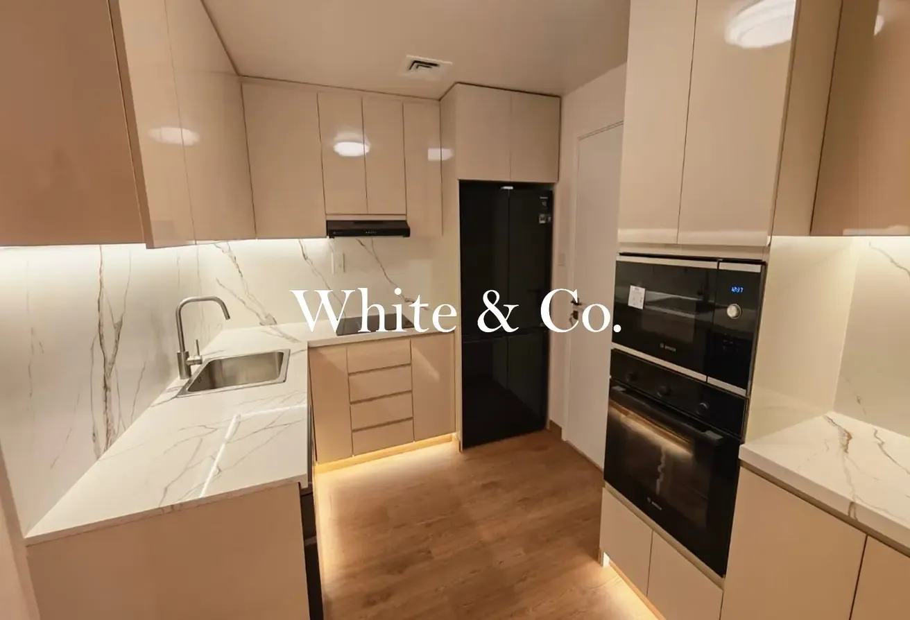 Vacant Now | Upgraded Unit | Very Hot Unit
