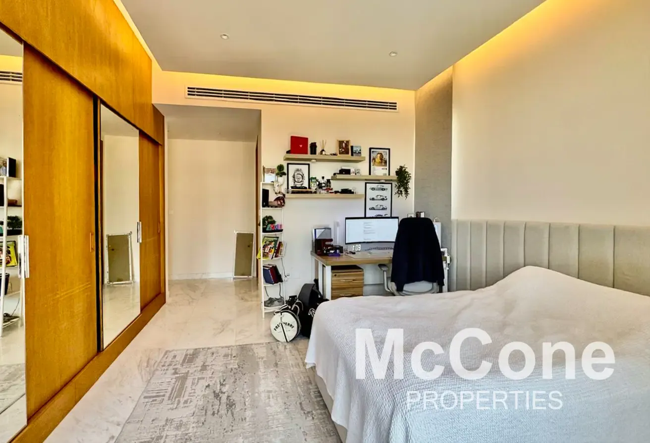 Beachfront | Stunning Views | Prime Location