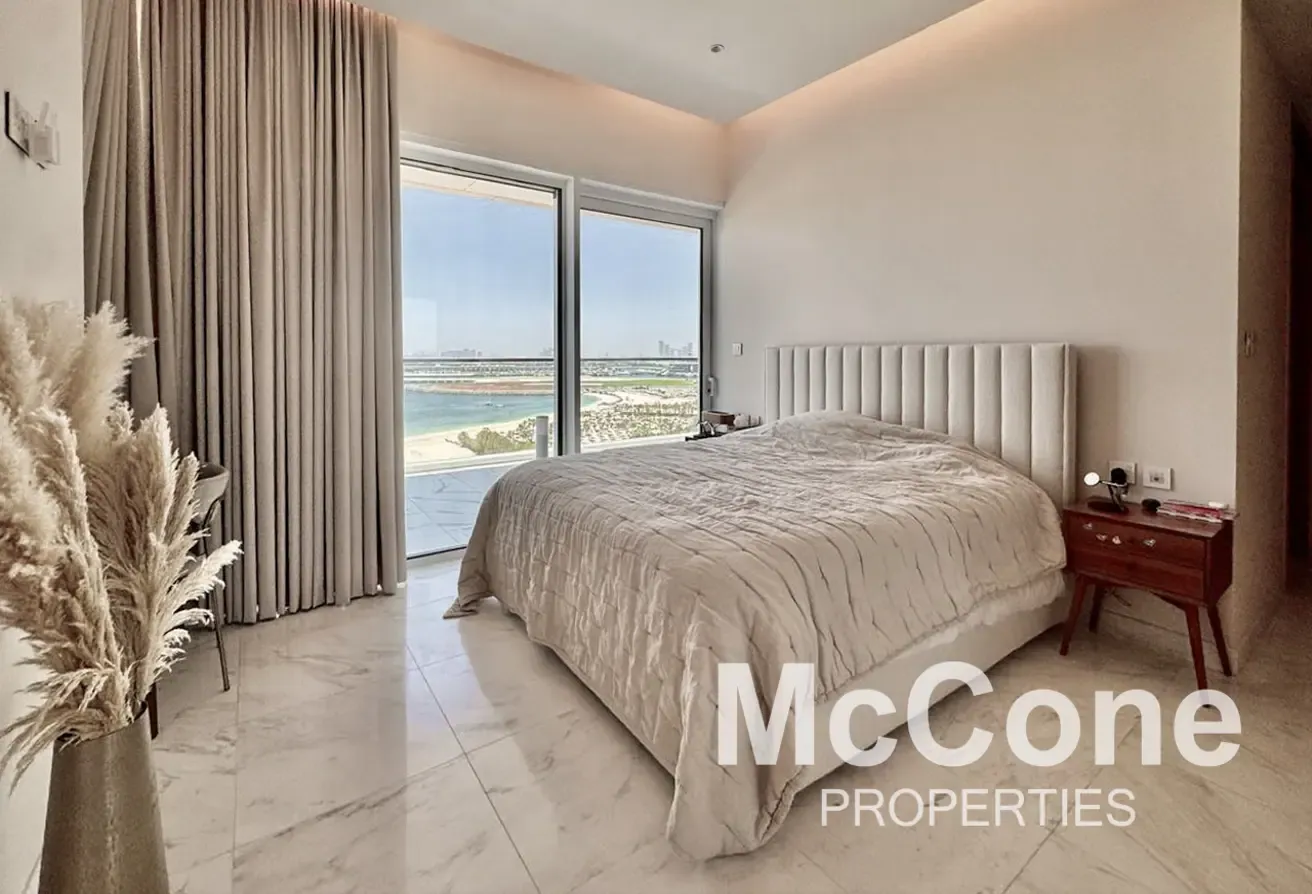 Beachfront | Stunning Views | Prime Location