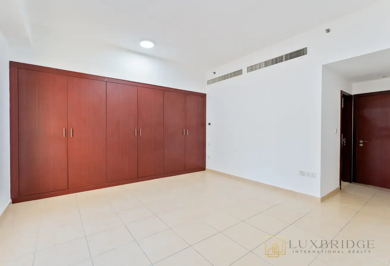 Unfurnished | Sea View | Prime Location