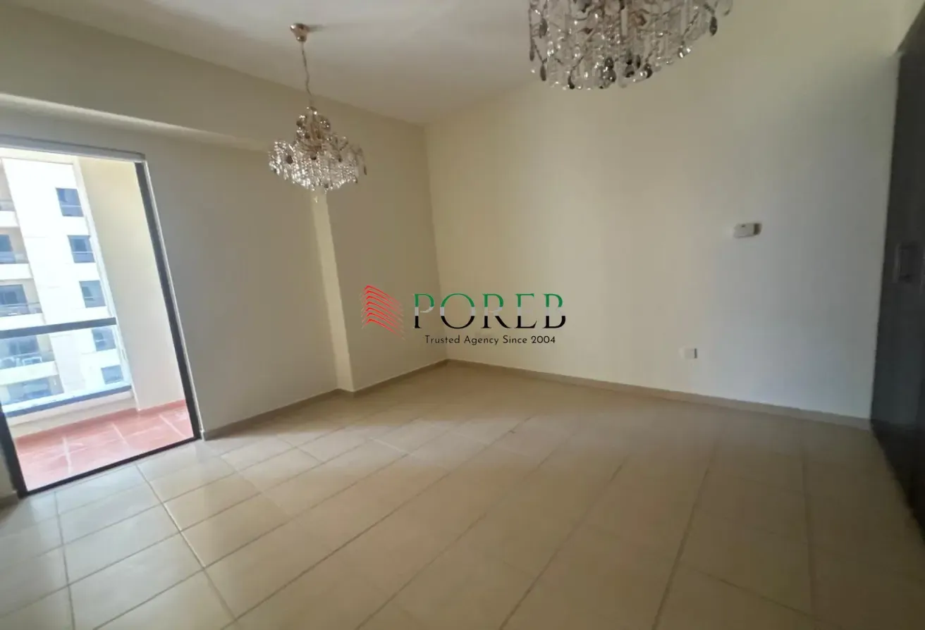 Spacious 3BR | Unfurnished | Vacant