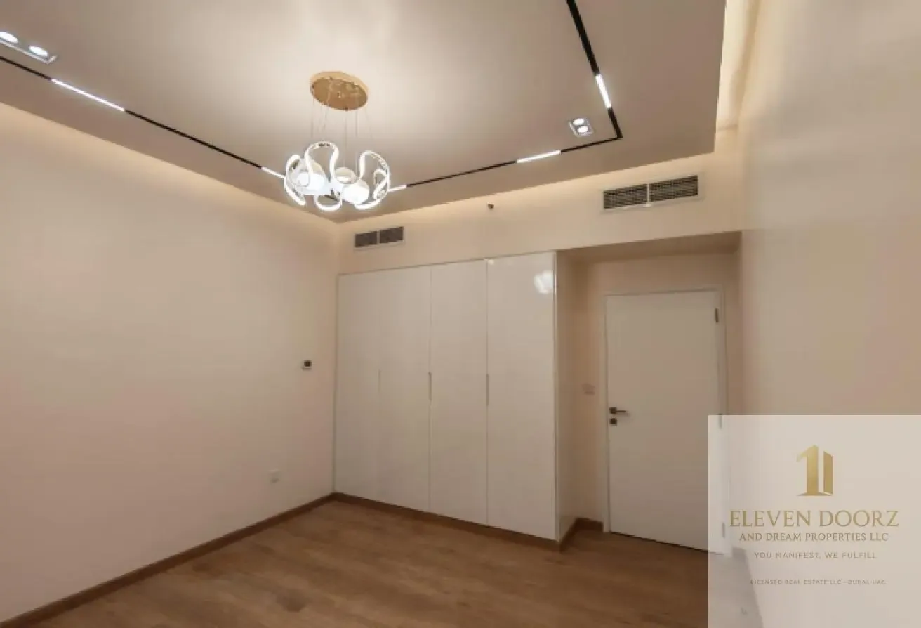 Modern Urban Living | Fully Upgraded  |  Vacant