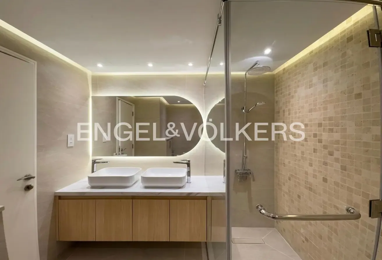 Unfurnished | Fully Upgraded | Vacant