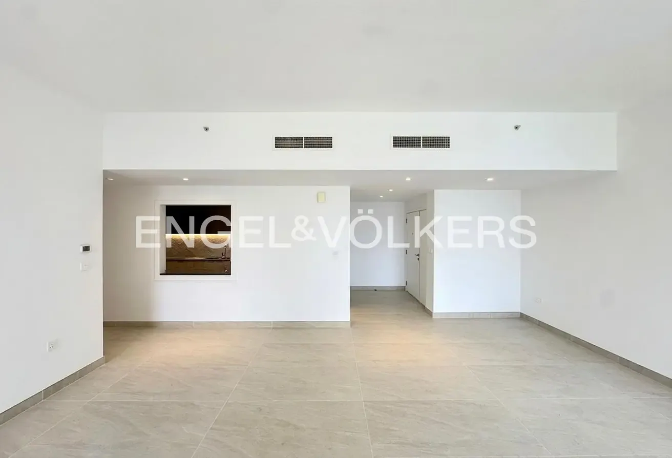Unfurnished | Fully Upgraded | Vacant