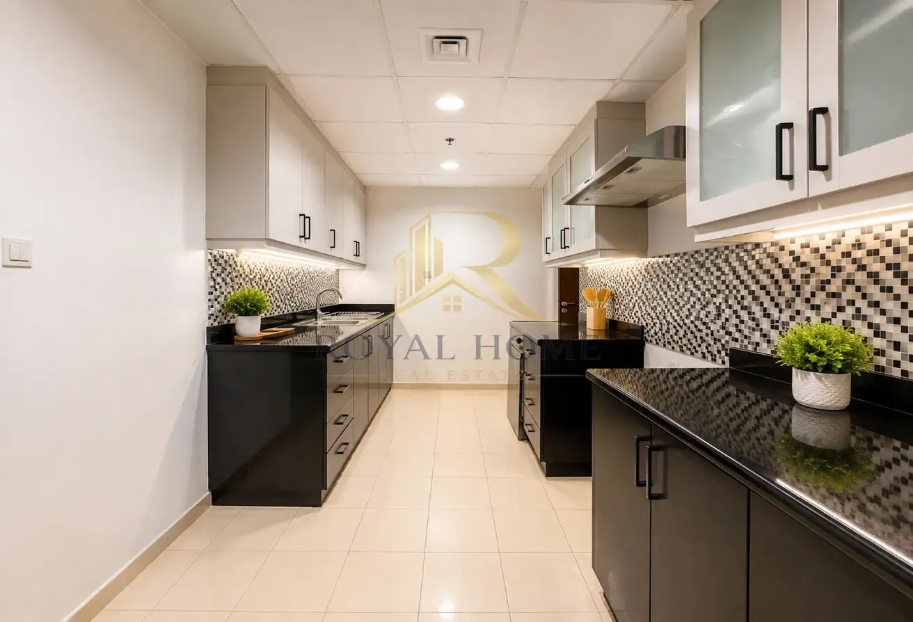 Large Layout l Vacant Now l Prime Location