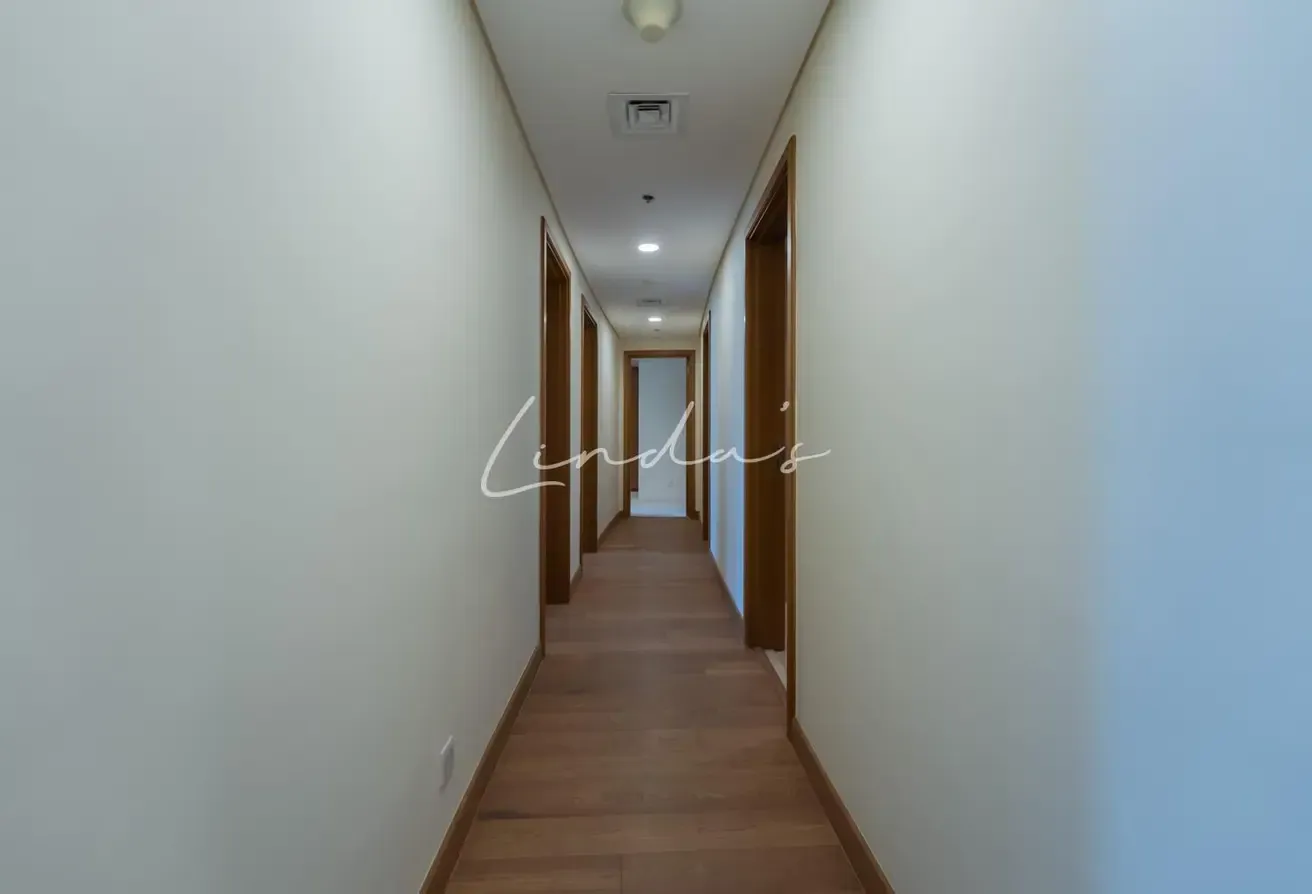 3BR Palm View | Partially Furnished | Mid Floor