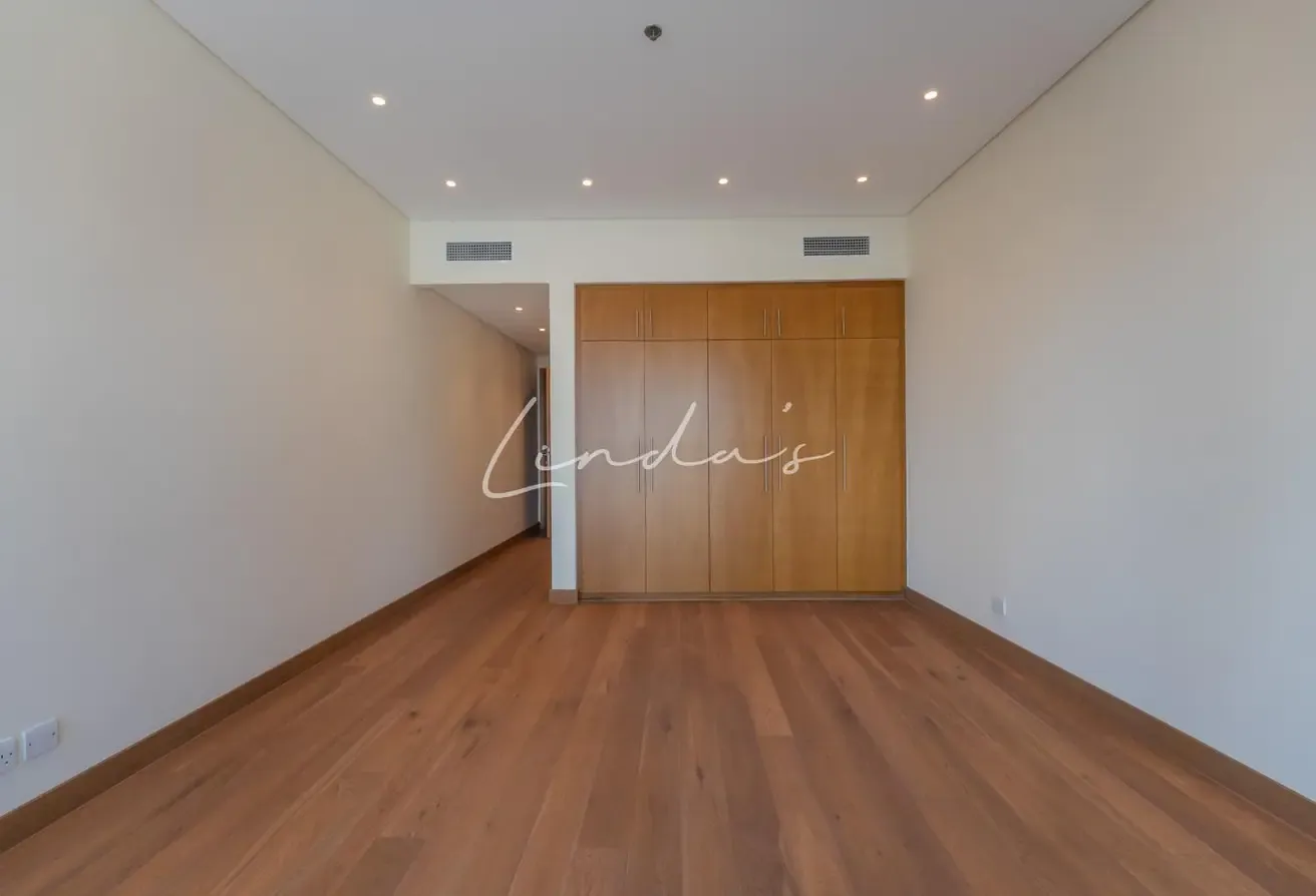 3BR Palm View | Partially Furnished | Mid Floor