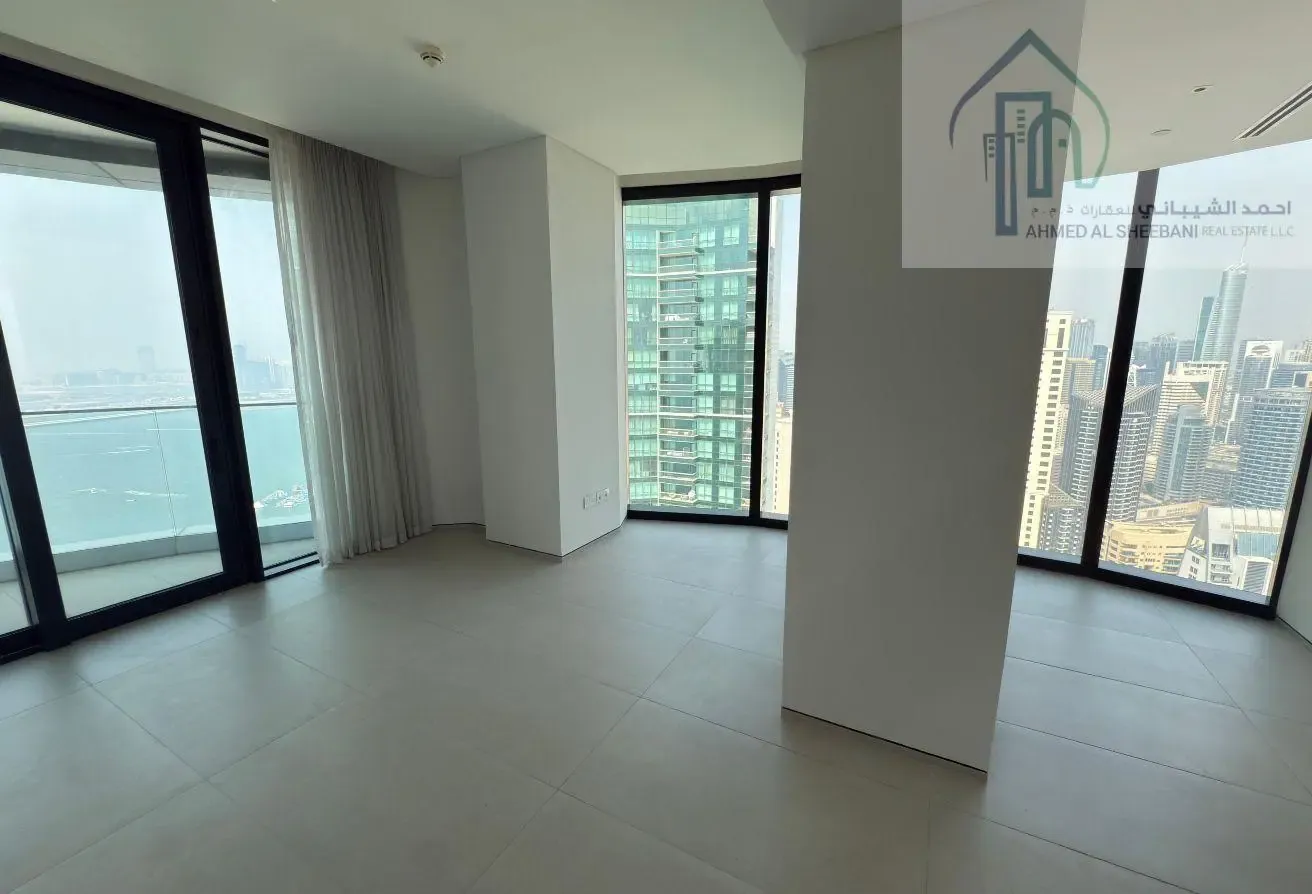 3+MAID HIGH FLOOR PANORMIC VIEW OF SEA AND MARINA