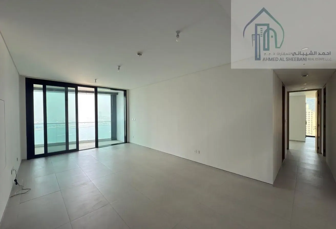 3+MAID HIGH FLOOR PANORMIC VIEW OF SEA AND MARINA