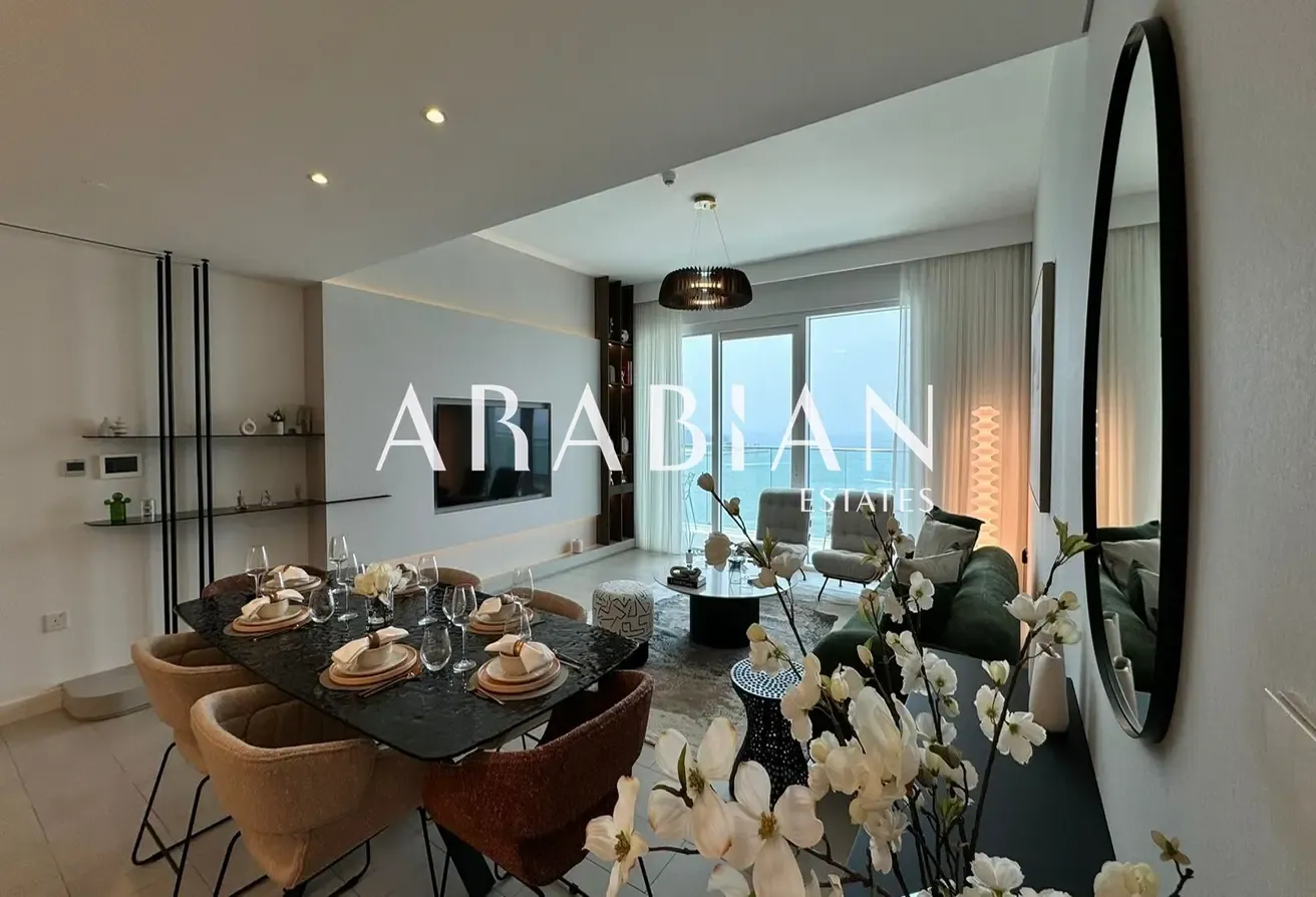 Panoramic Sea View | Luxurious | Vacant