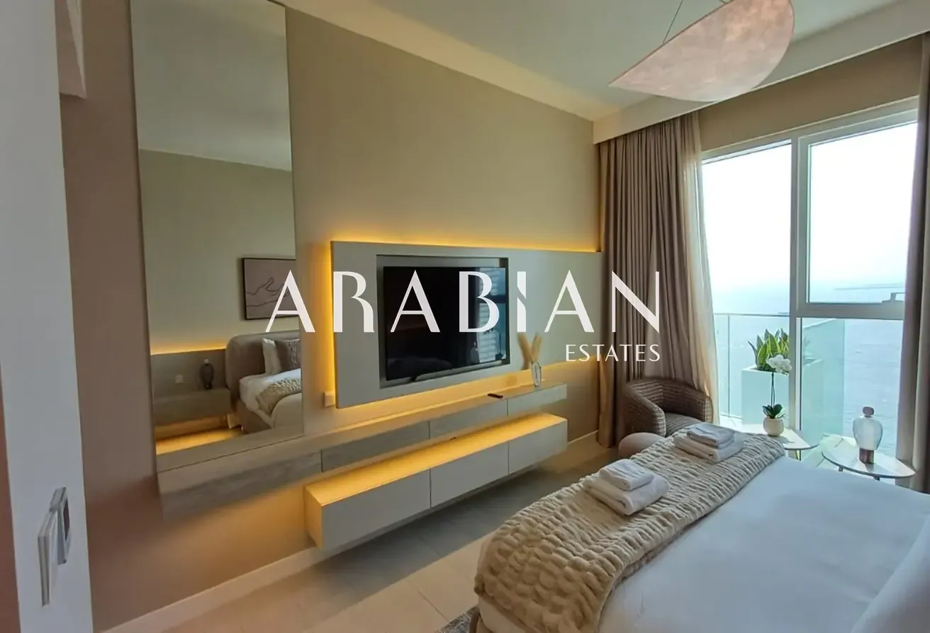 Panoramic Sea View | Luxurious | Vacant