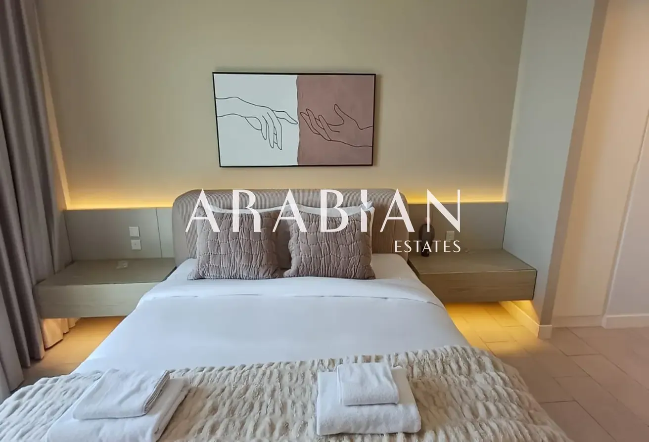 Panoramic Sea View | Luxurious | Vacant