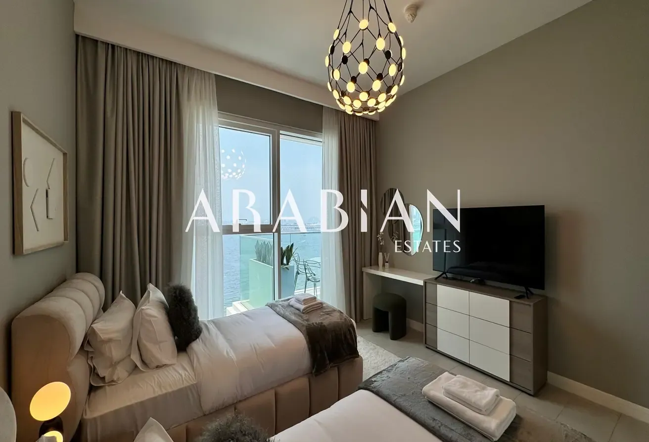 Panoramic Sea View | Luxurious | Vacant