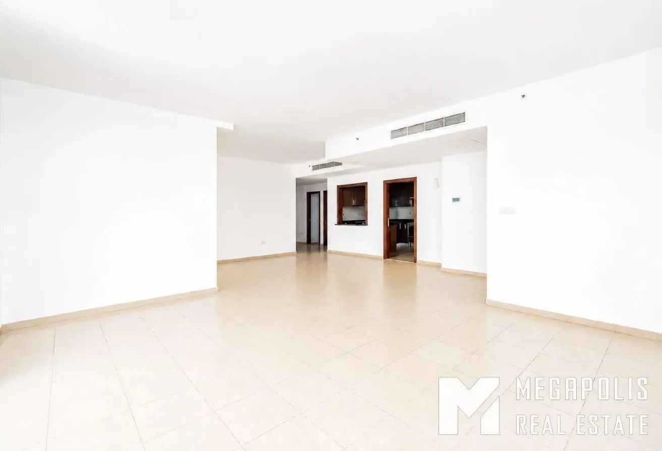 Up-to 4 Cheques | Large Layout | Sea View | Vacant