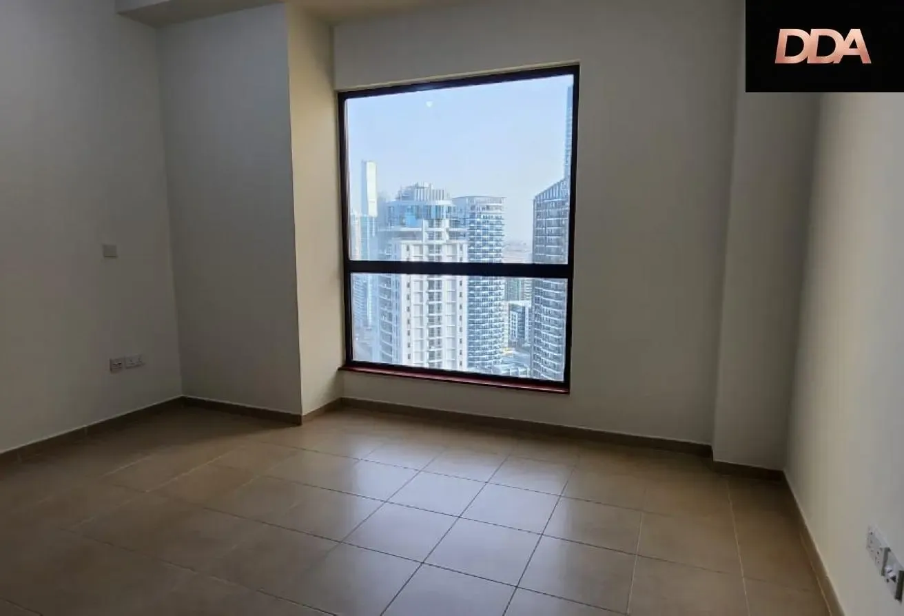 3BR with Balcony | Sadaf 5 | Ready Now