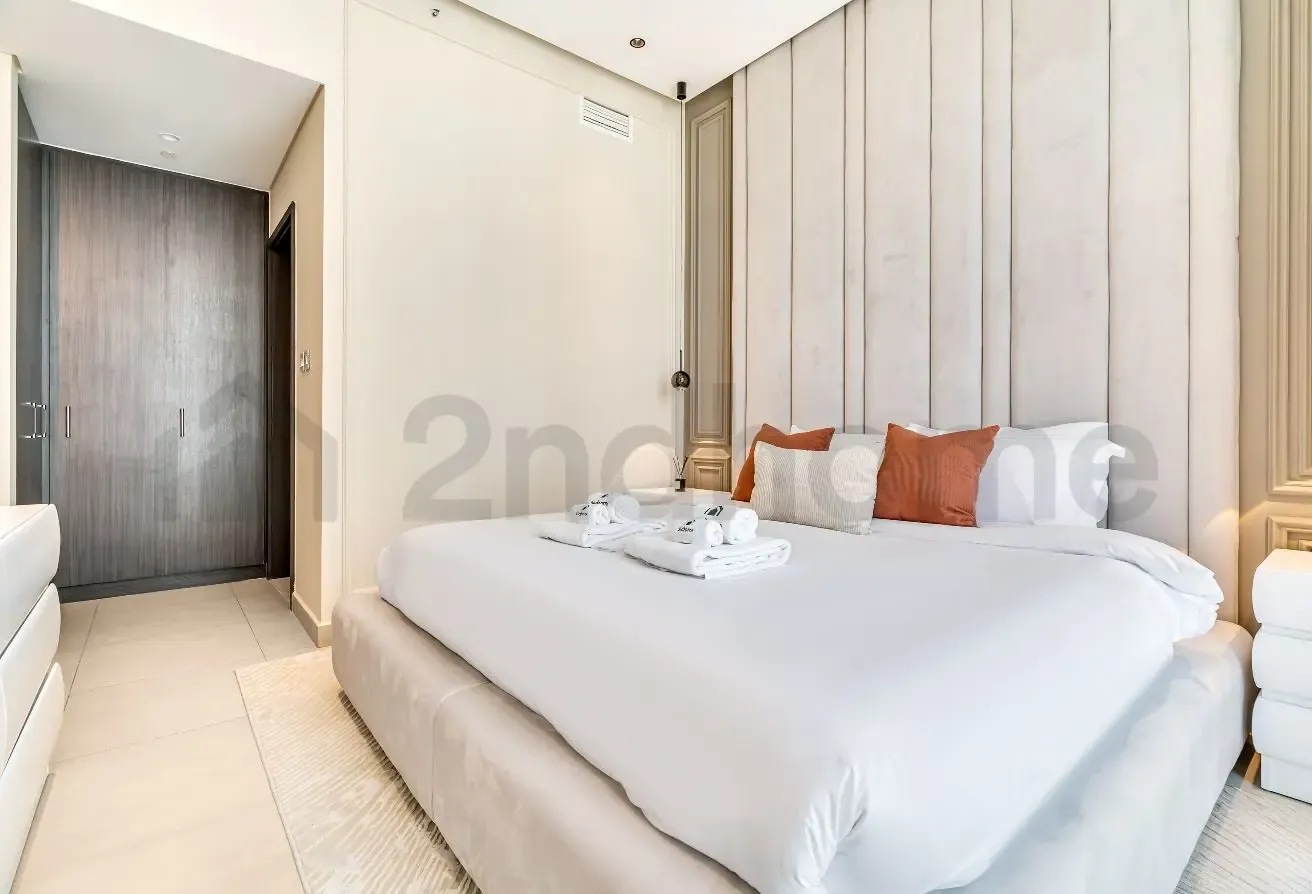 Live Next to Dubai Mall, A Freshly Furnished Unit