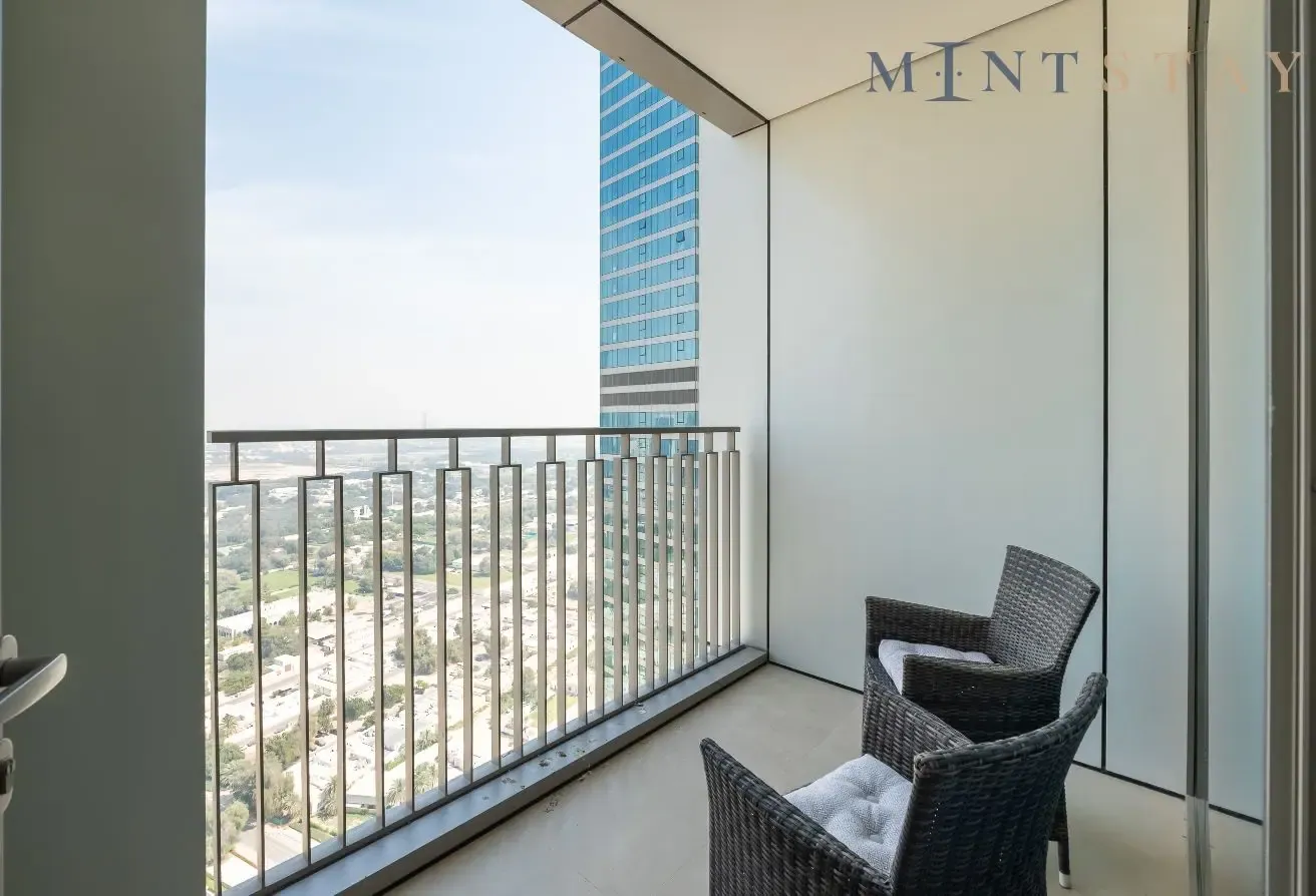 Elegant 1BR Apt, Steps Away from Dubai Mall