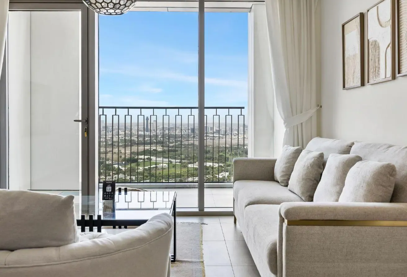 Prestine 1 BR | Skyline City | Downtown Views