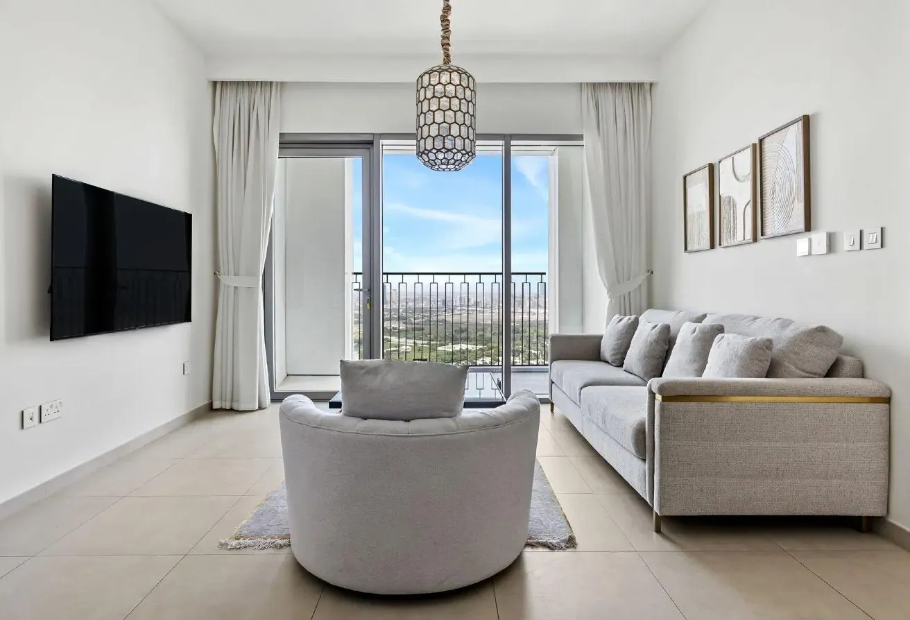 Prestine 1 BR | Skyline City | Downtown Views