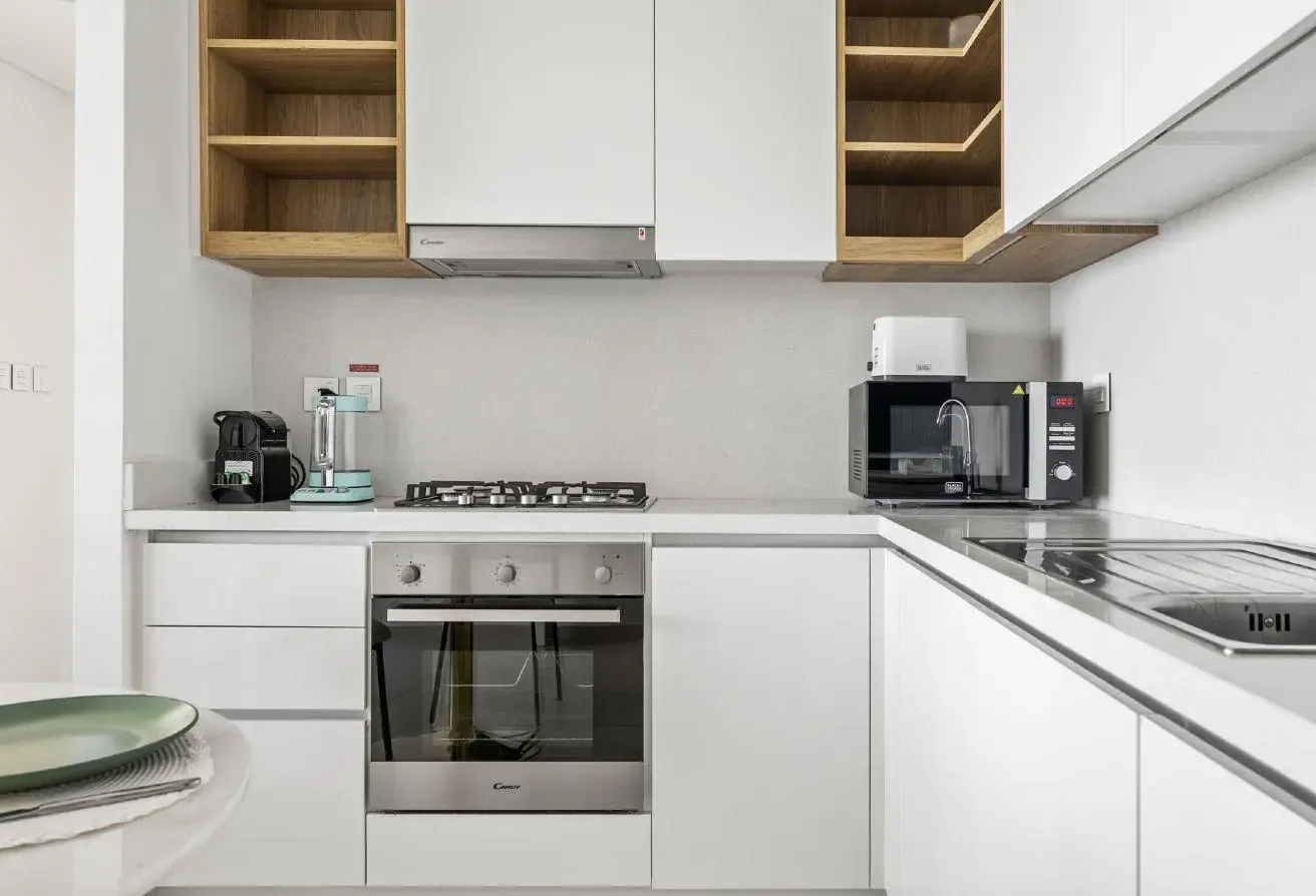 Prestine 1 BR | Skyline City | Downtown Views