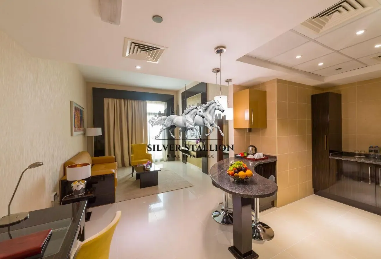 Luxury 1BR | Free DEWA & Internet | SZR