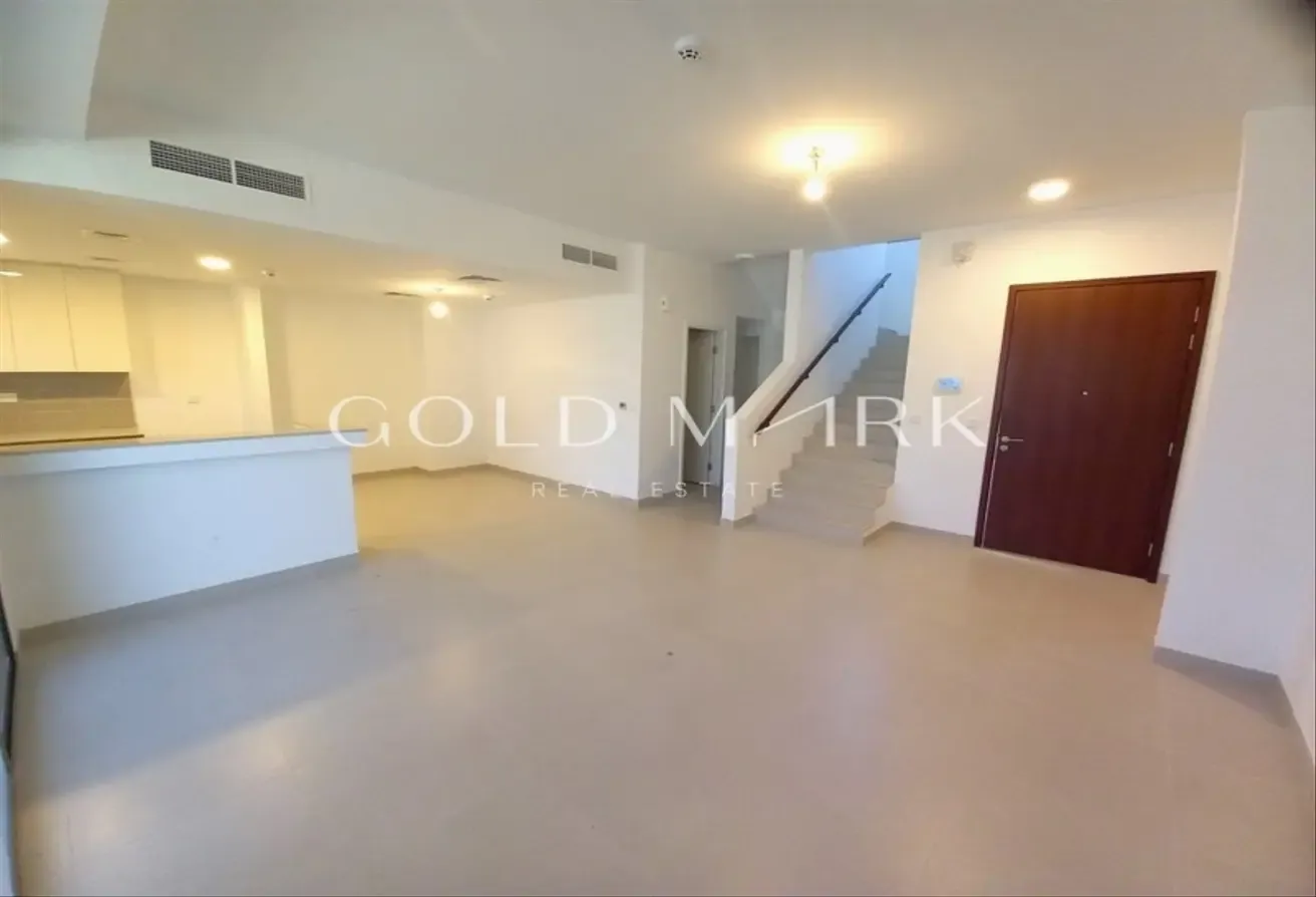 Ready To Move In I Prime Location I Well Maintain