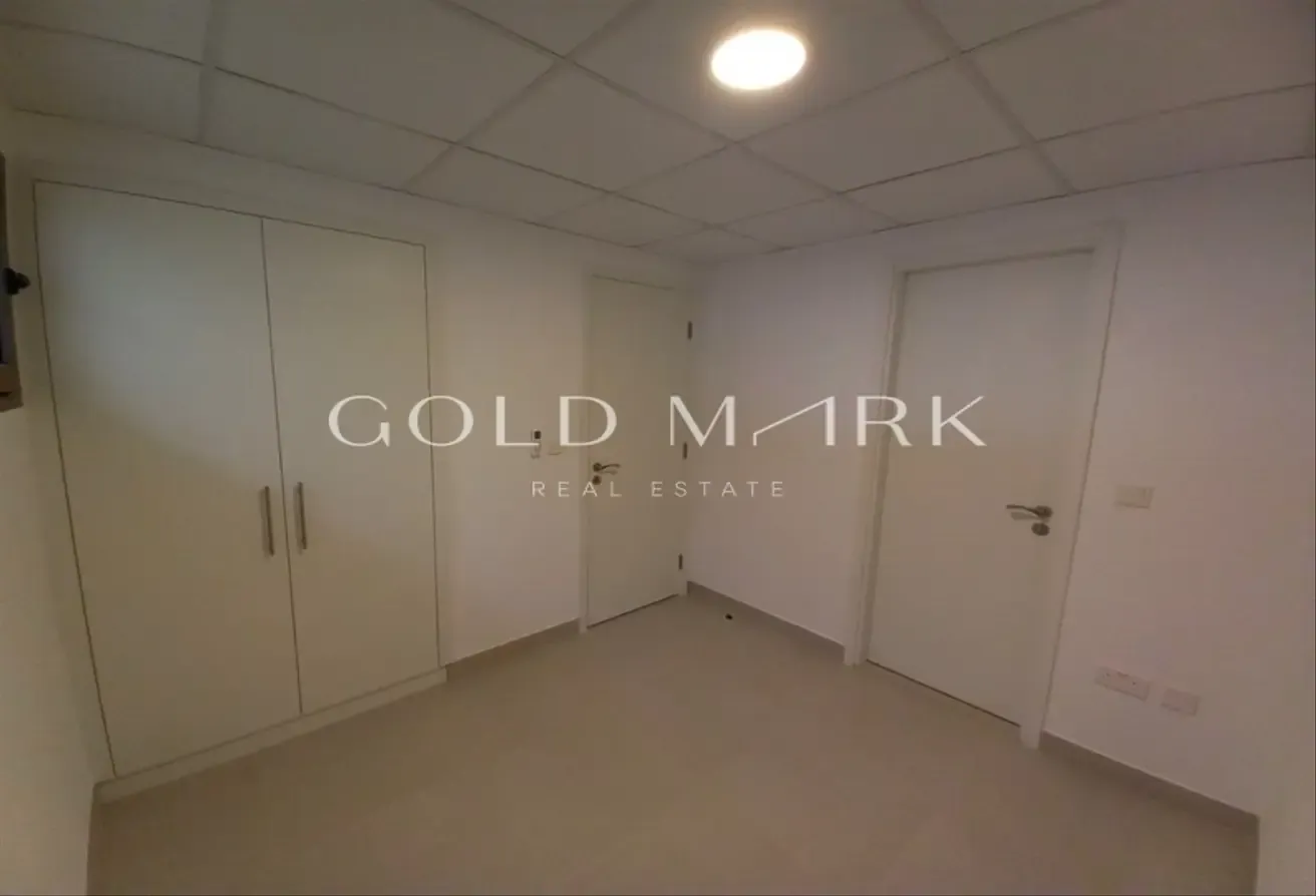 Ready To Move In I Prime Location I Well Maintain
