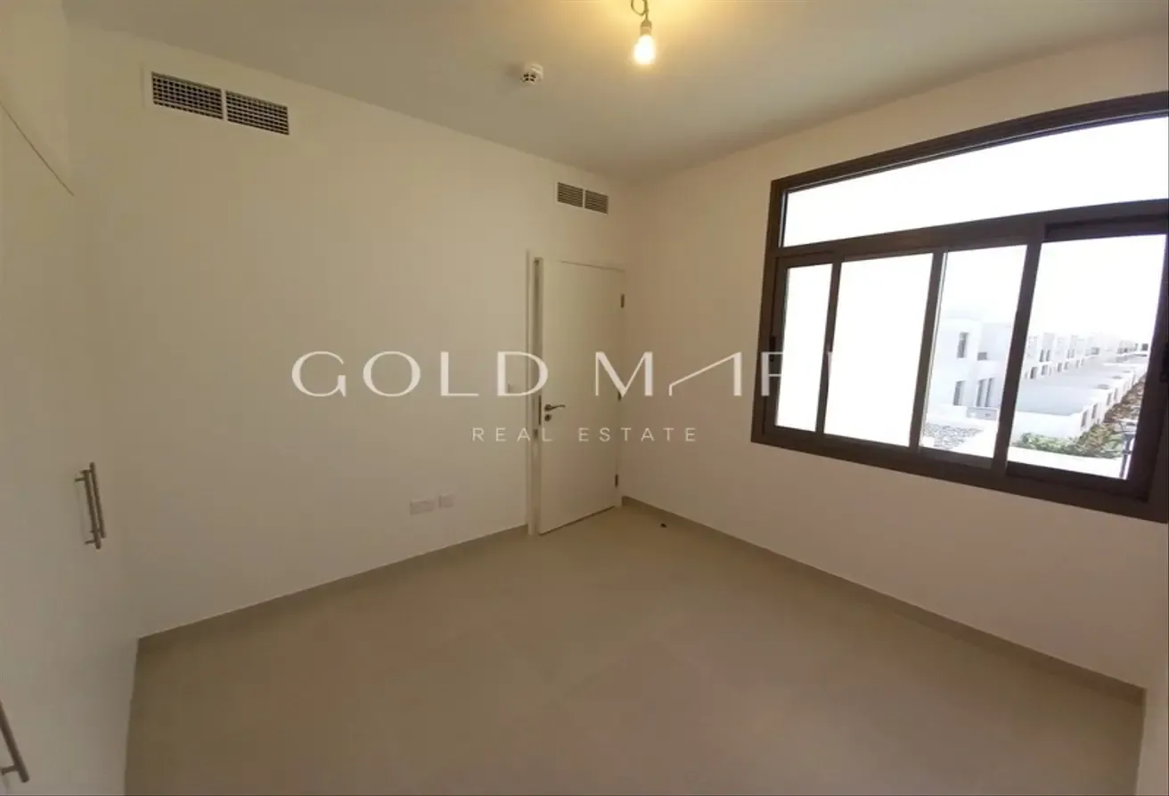 Ready To Move In I Prime Location I Well Maintain
