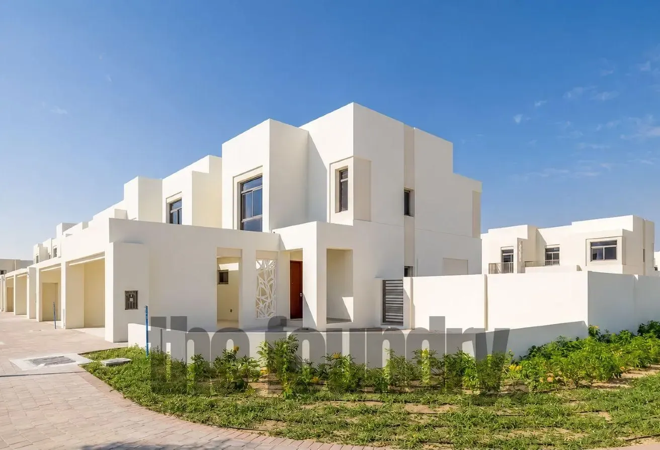 Prime Location | Pool and Park | Available August
