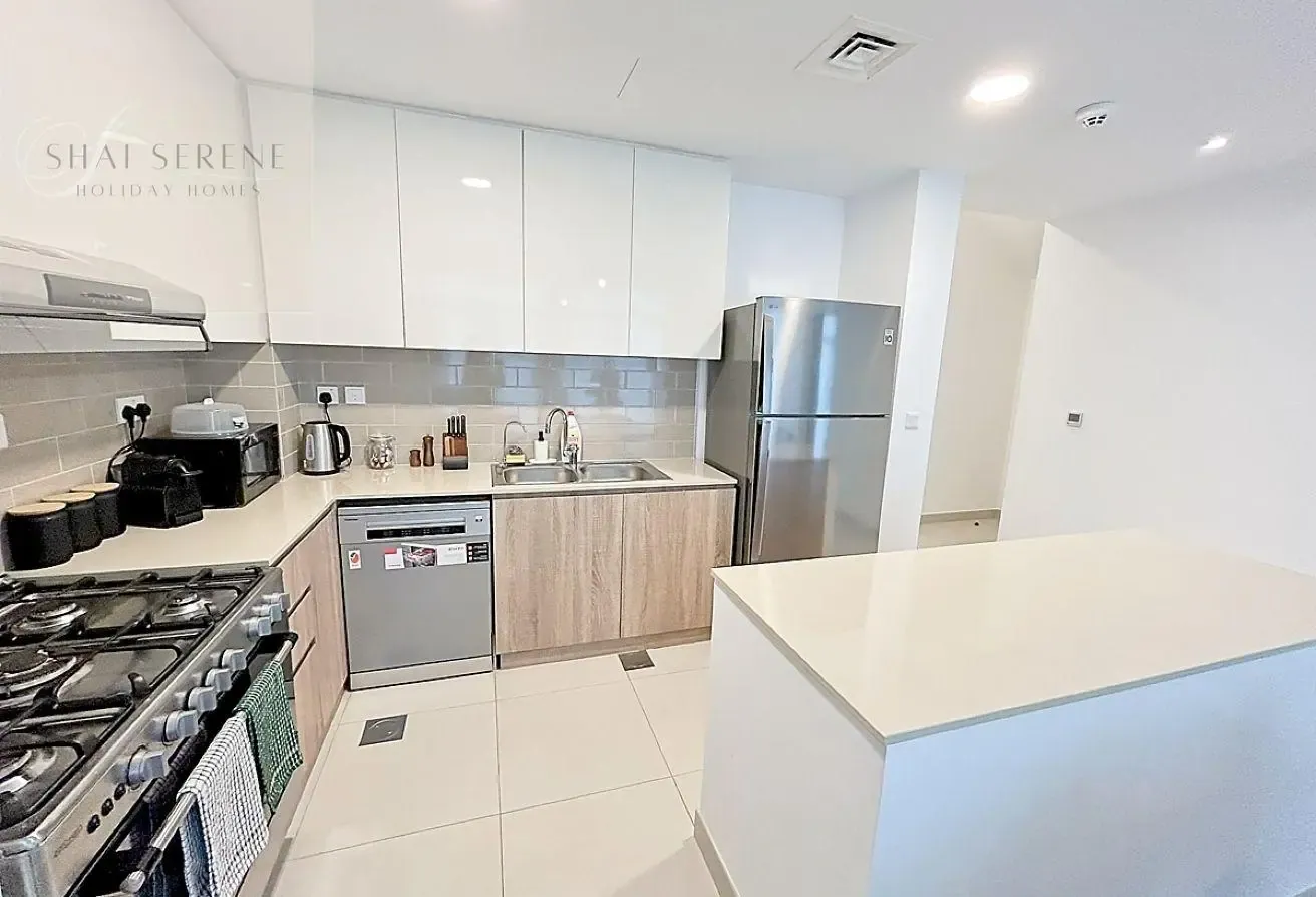 Spacious 4BR + Maids Townhouse | Bills Included