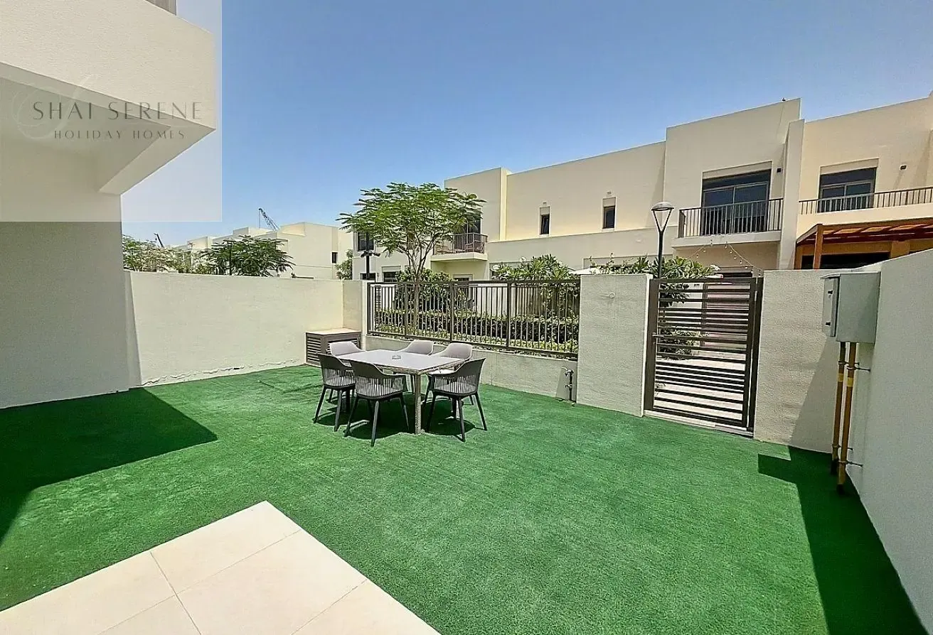 Spacious 3BR + Maid Townhouse | Bills Included