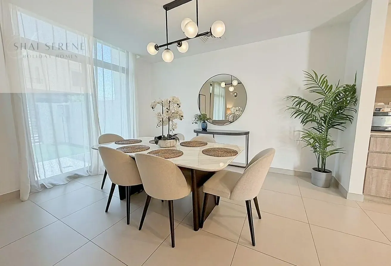 Spacious 3BR + Maid Townhouse | Bills Included