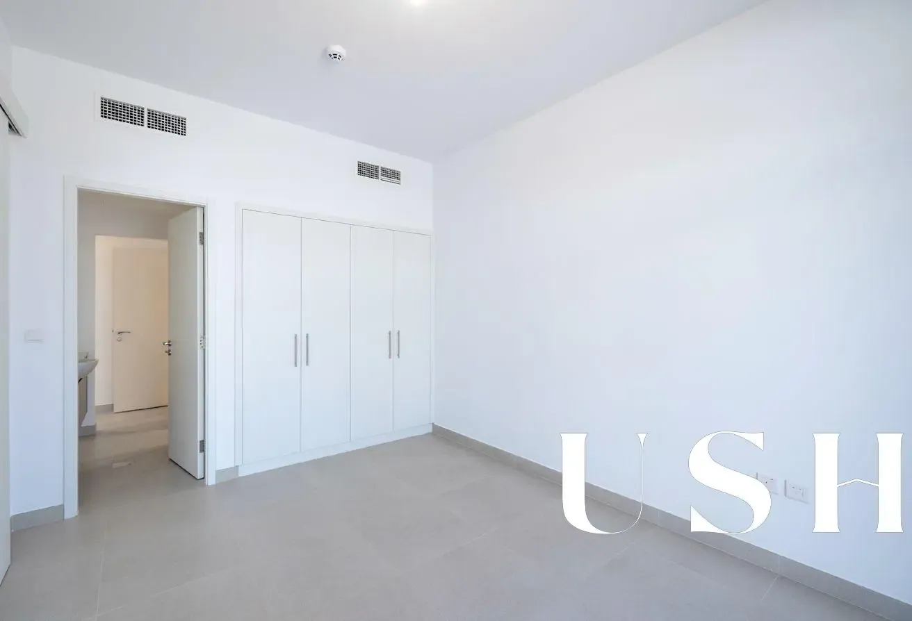 Spacious Corner 4BR| Greenbelt | Landscape Garden