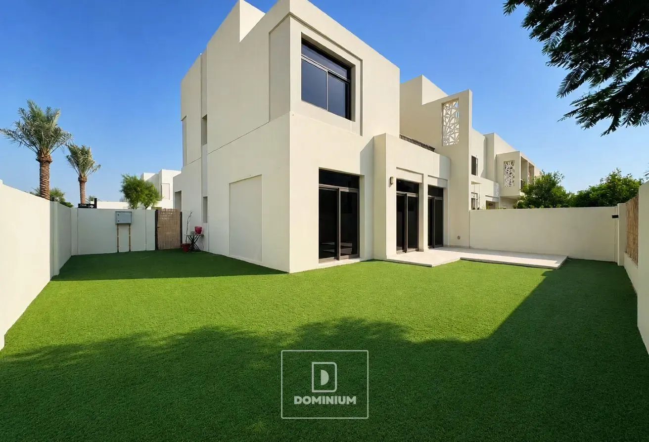 CORNER | CLOSE TO POOL | INTERNAL LOCATION