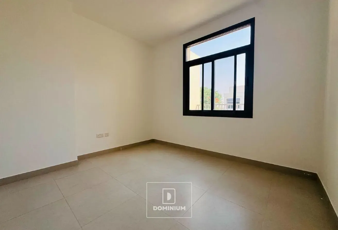CORNER | CLOSE TO POOL | INTERNAL LOCATION