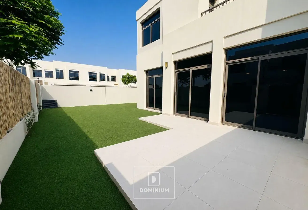 CORNER | CLOSE TO POOL | INTERNAL LOCATION