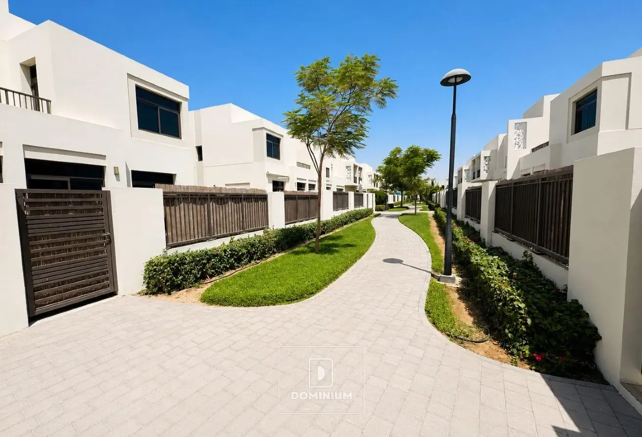 CORNER | CLOSE TO POOL | INTERNAL LOCATION