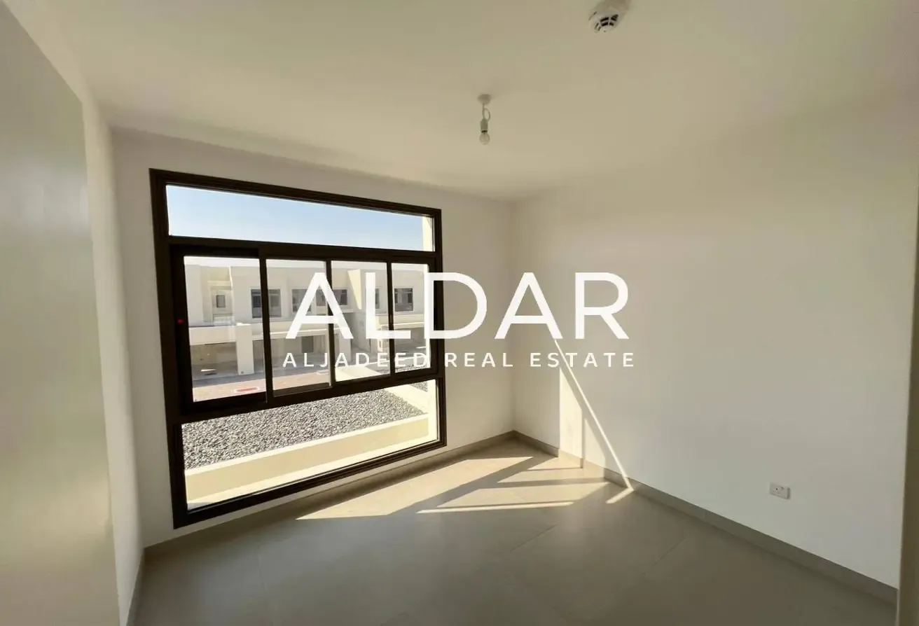 Single Row |Type B |Vacant Soon |Well Maintained