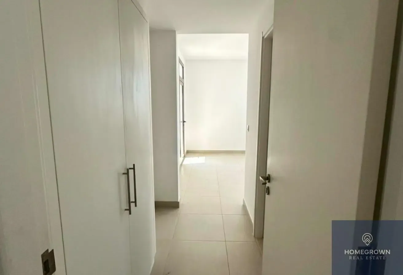 Single Row | Corner Unit | Avail from 15 Sep