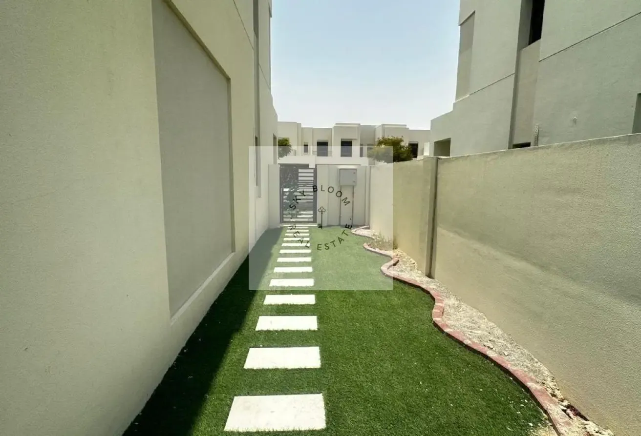 Single row | Landscaped | Type 3 | Ready to move