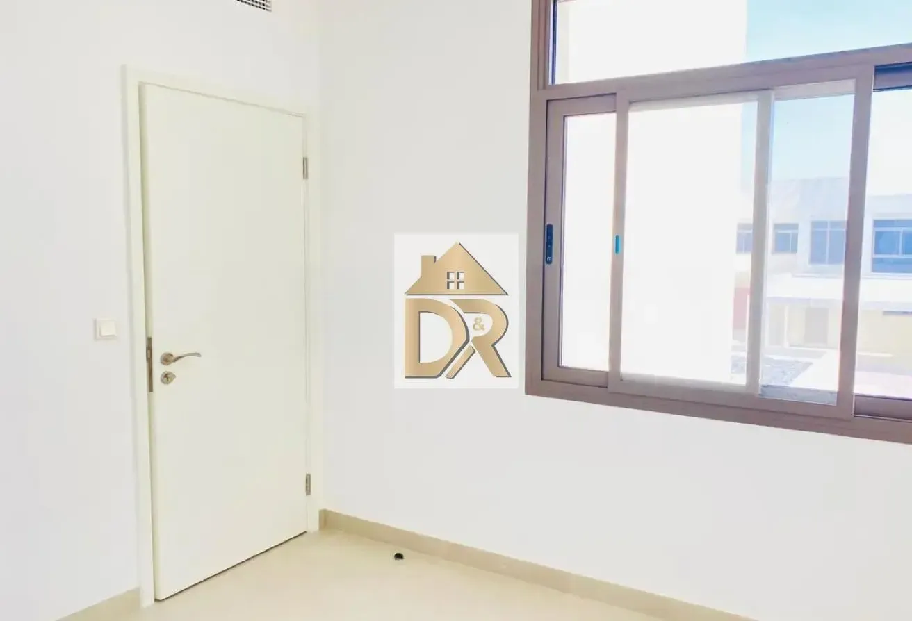 Brand New-Single Row-Near to Amenities-Vacant