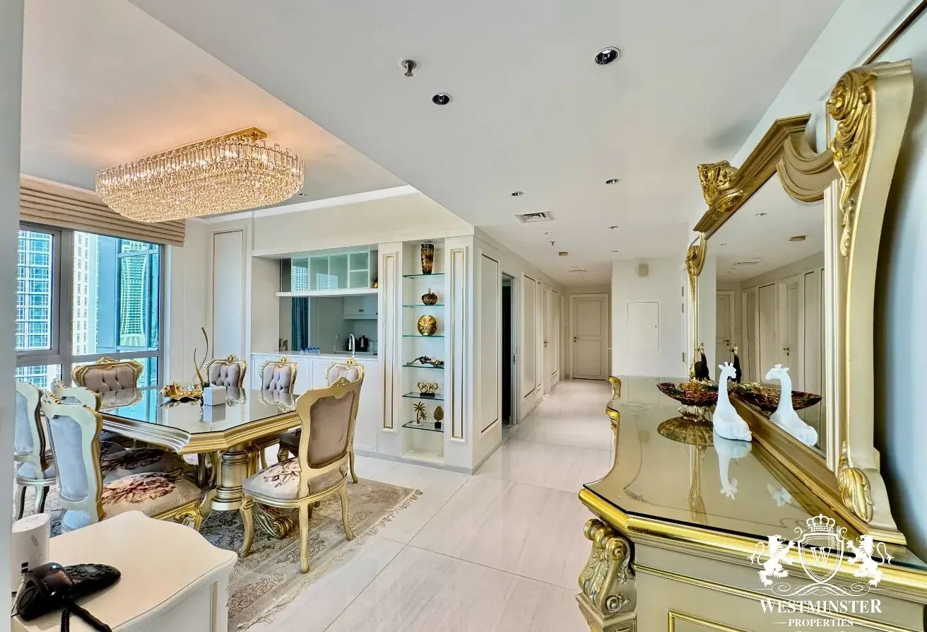 Luxurious Three BR Apt +maidroom | Burj Residences